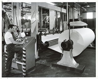 MILL0419_HistoricImages_TopPicks_operator 1