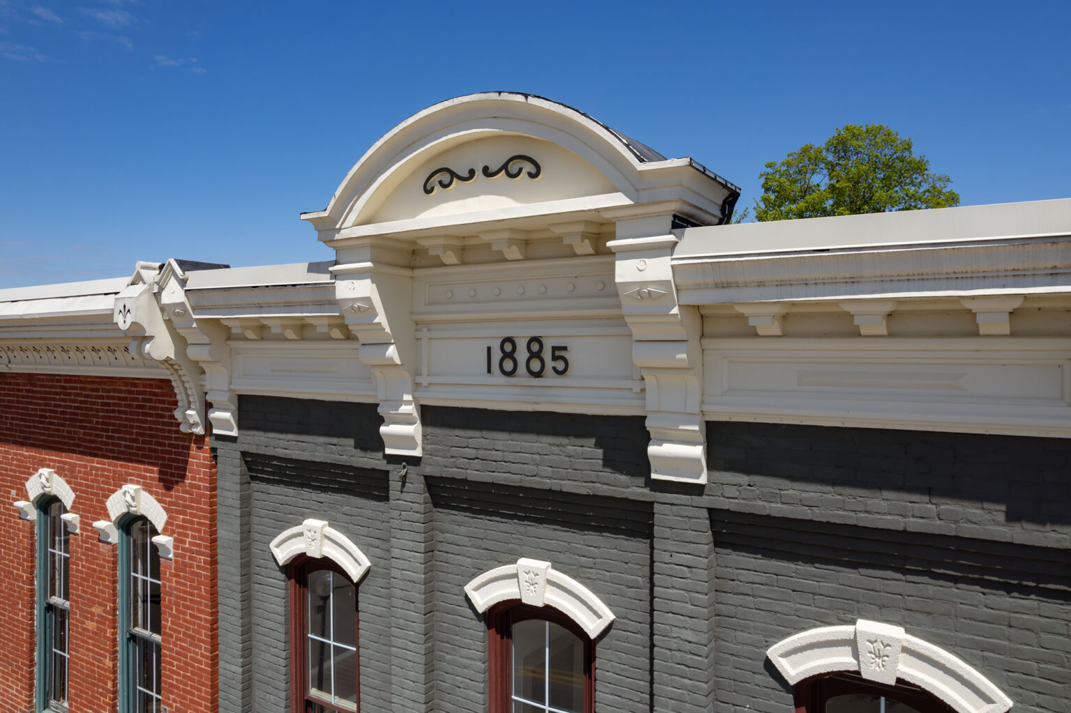 DorisLee-Exterior_Building
